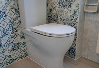 wc-Azzurra-con-cassetta-zaino