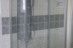 Cambio vasca con doccia e posa piastrelle