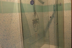 Rivestimenti in finto mosaico e box doccia 8mm